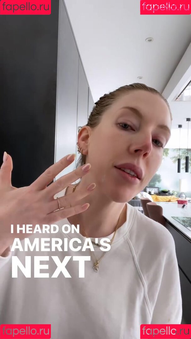 Katherine Ryan Onlyfans Photo Gallery 