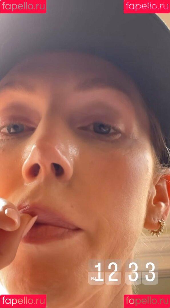 Katherine Ryan Onlyfans Photo Gallery 