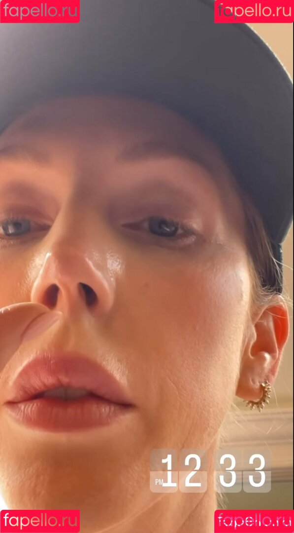 Katherine Ryan Onlyfans Photo Gallery 