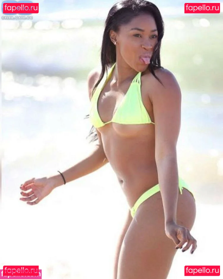 Ariane Andrew Onlyfans Photo Gallery 