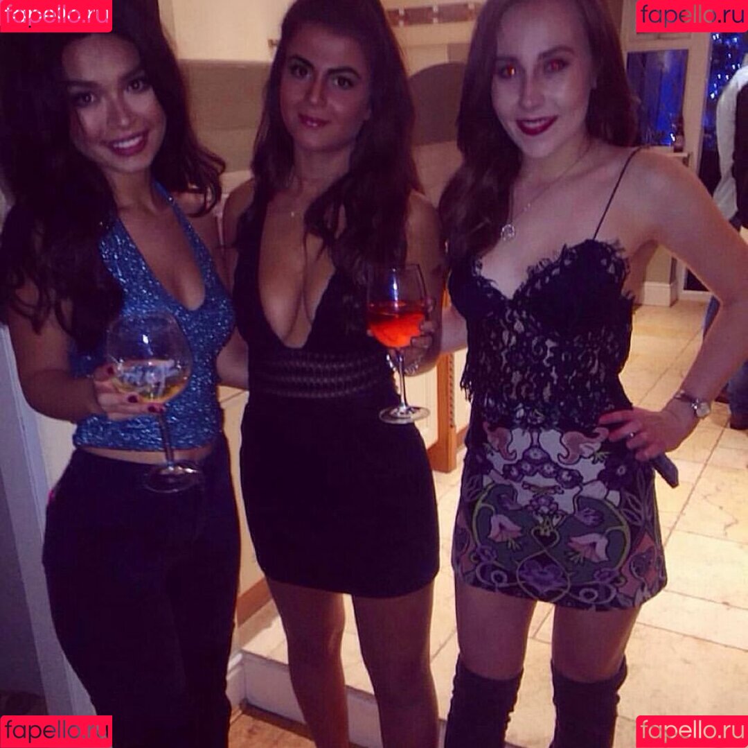 Lauren Fardon Onlyfans Photo Gallery 