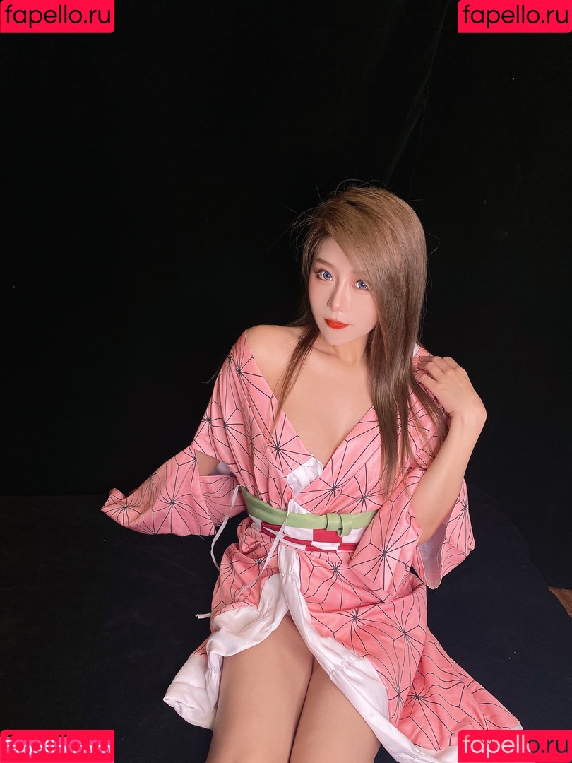 Uying ASMR Onlyfans Photo Gallery 