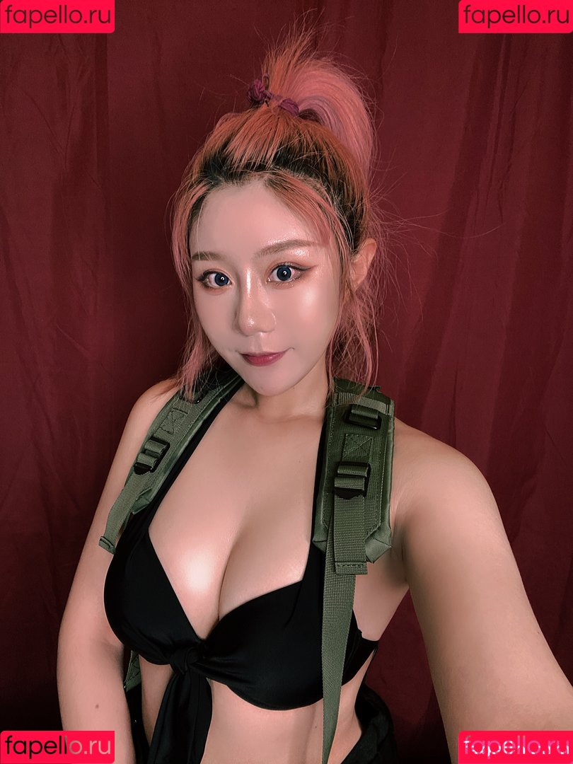 Uying ASMR Onlyfans Photo Gallery 