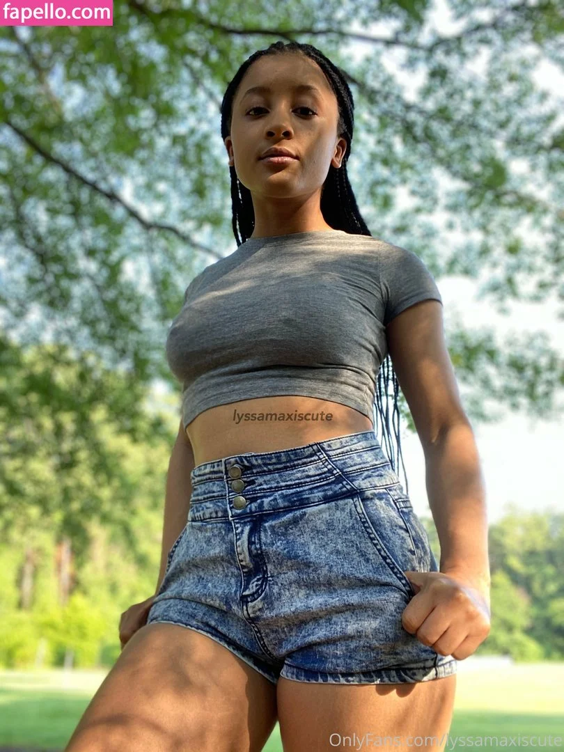 Alyssa Maxwell Onlyfans Photo Gallery 