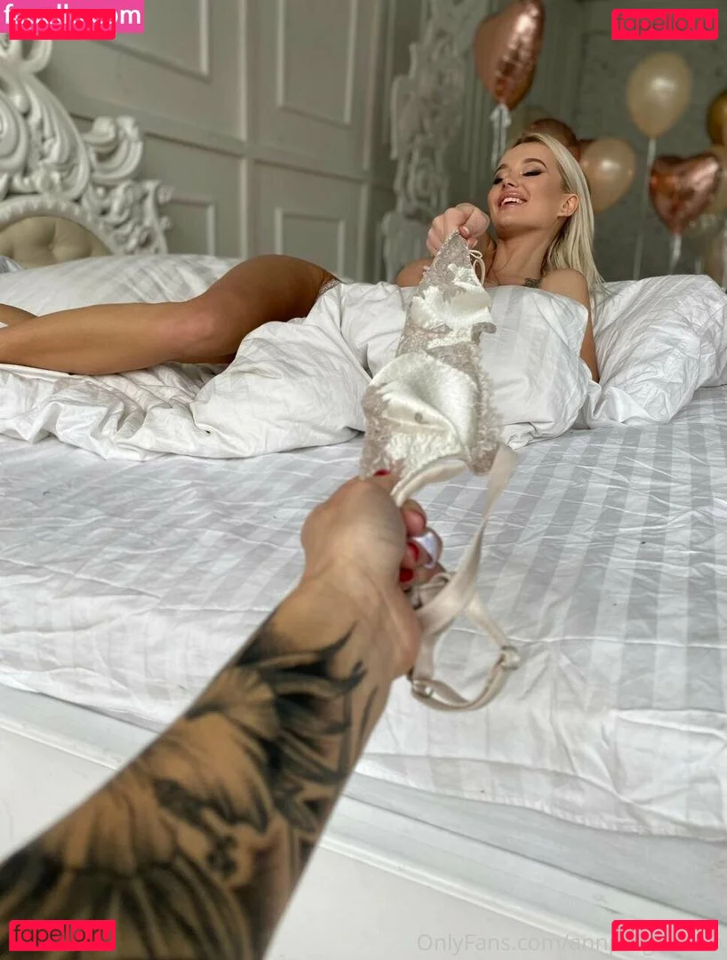 annpergibenko Onlyfans Photo Gallery 