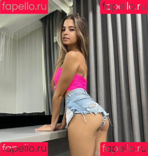 leraferal Onlyfans Photo Gallery 