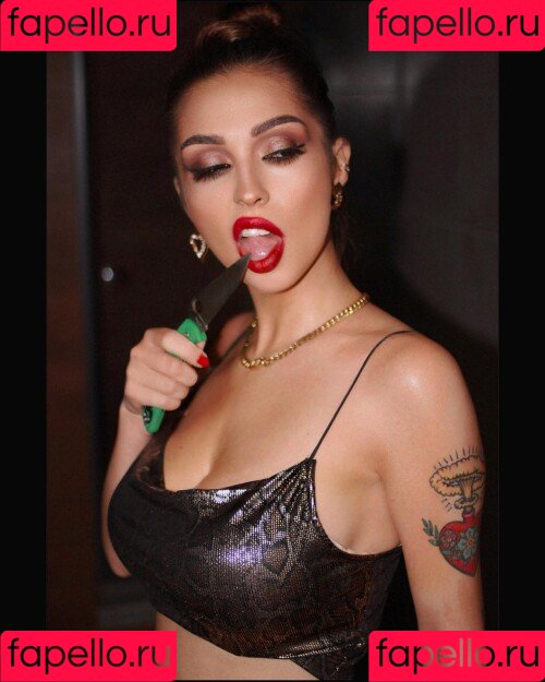 Aisultanax Onlyfans Photo Gallery 