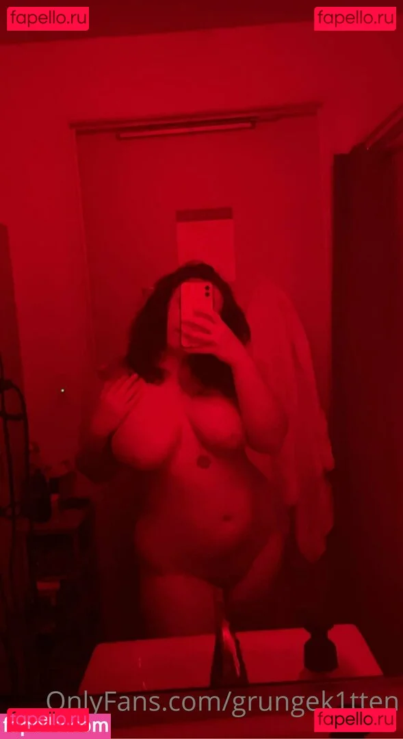 grungek1tten Onlyfans Photo Gallery 