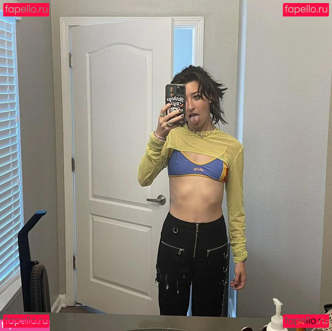 Anne Frank Onlyfans Photo Gallery 