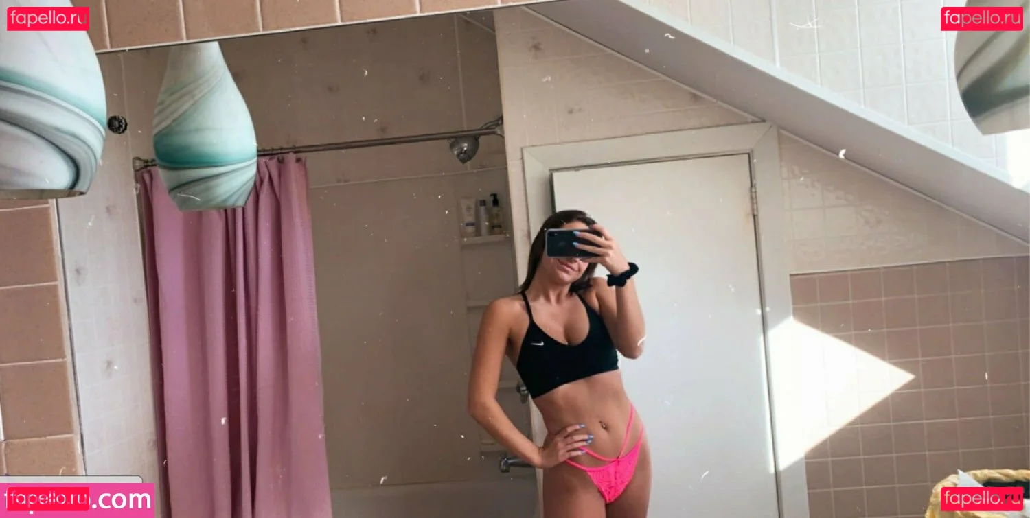 Emmie Garver Onlyfans Photo Gallery 