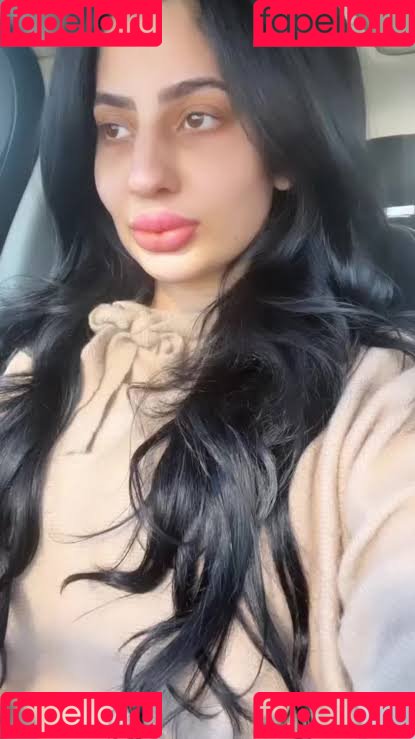 shebetripn Onlyfans Photo Gallery 