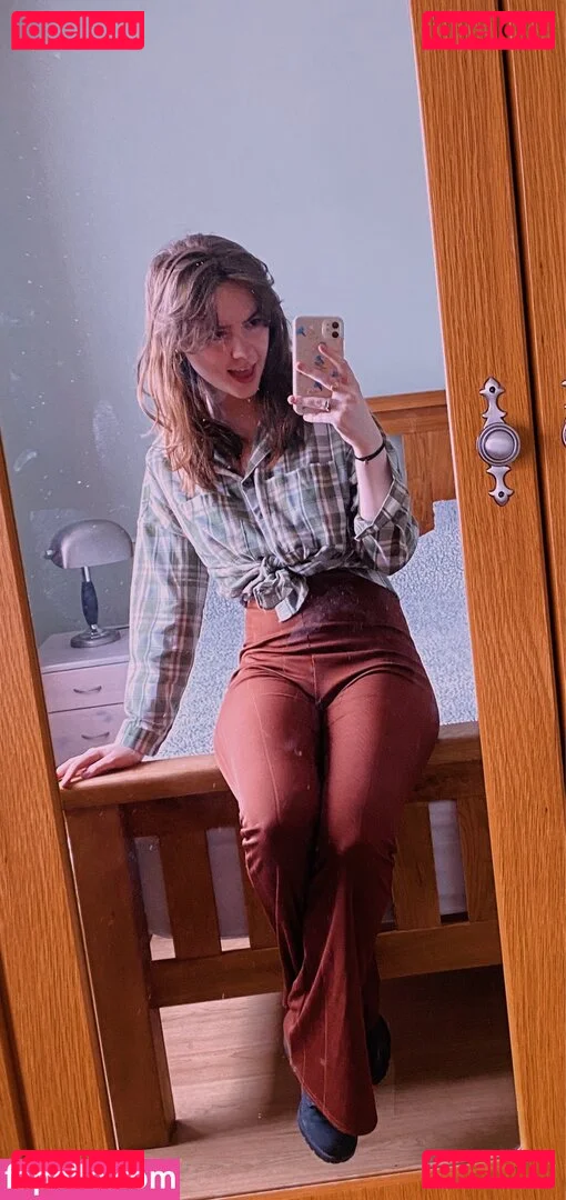 Laura Anne Onlyfans Photo Gallery 