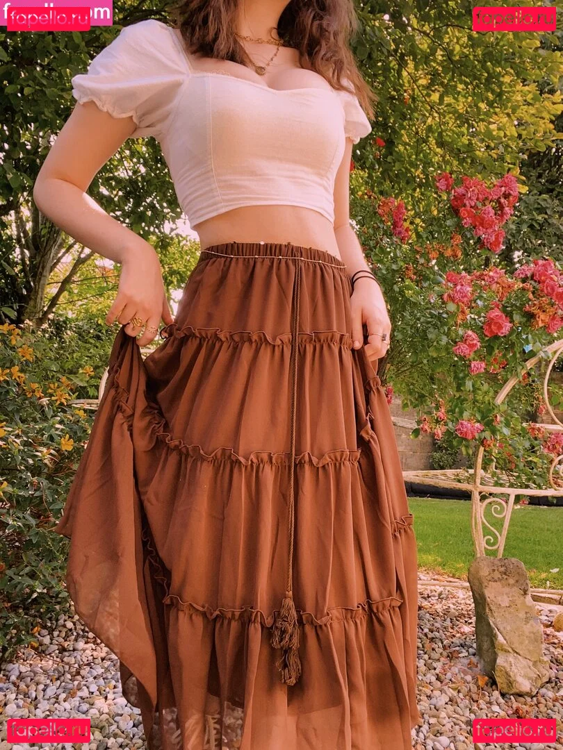 Laura Anne Onlyfans Photo Gallery 