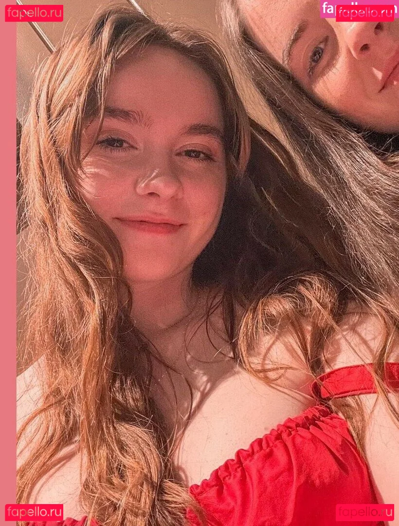 Laura Anne Onlyfans Photo Gallery 