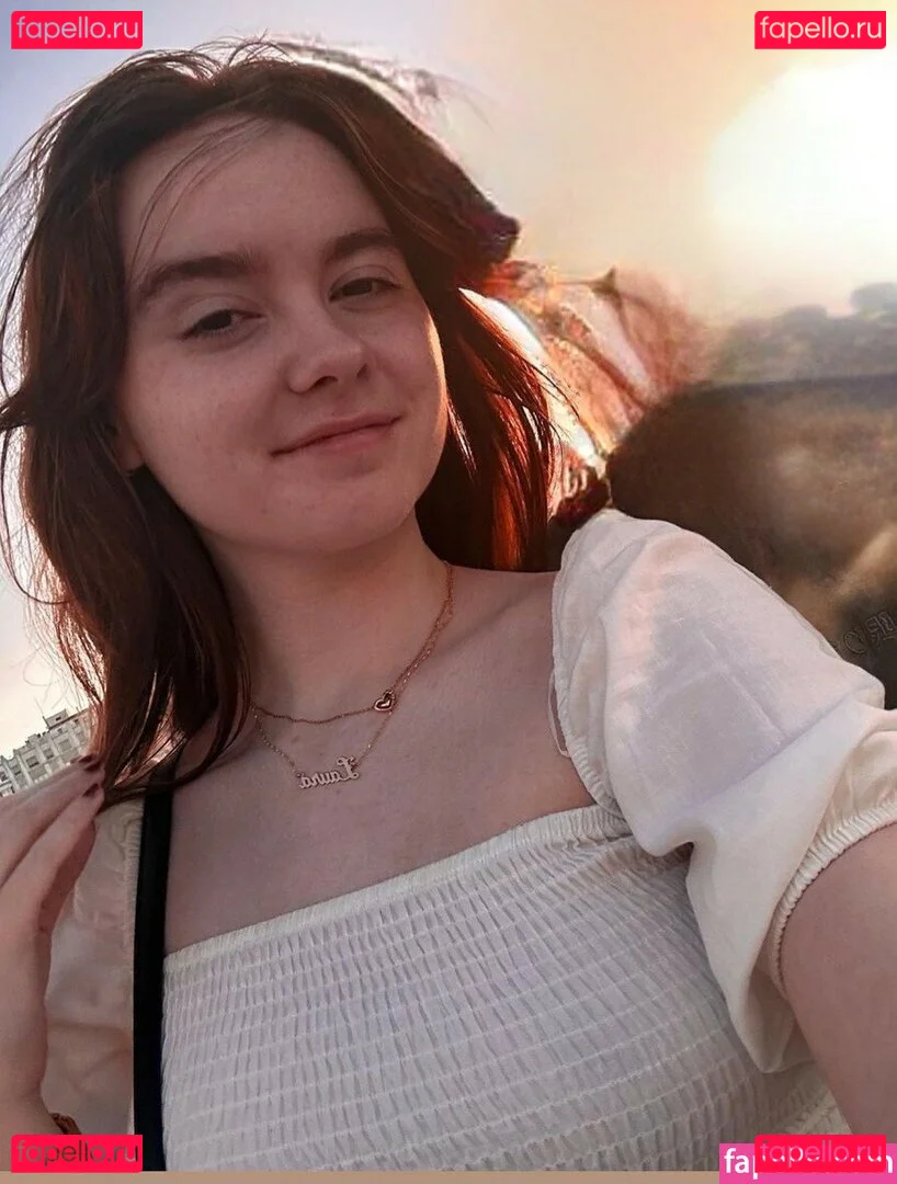 Laura Anne Onlyfans Photo Gallery 