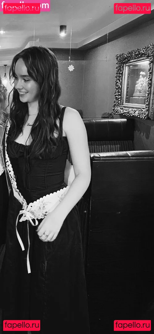 Laura Anne Onlyfans Photo Gallery 