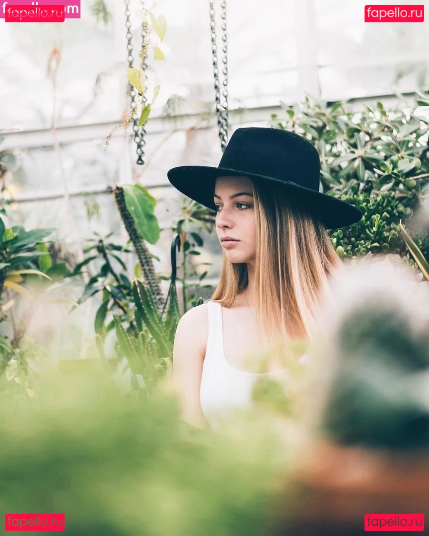 Marris Gulledge Onlyfans Photo Gallery 