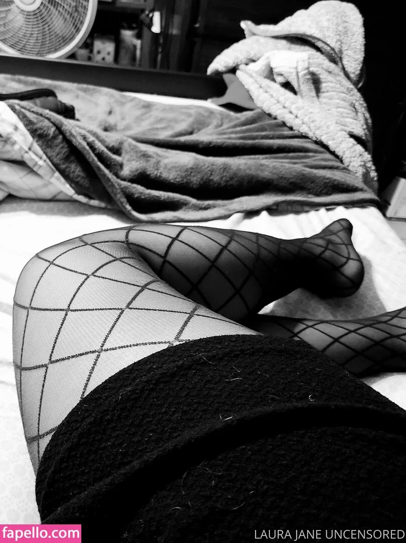 laurajaneuncensored Onlyfans Photo Gallery 