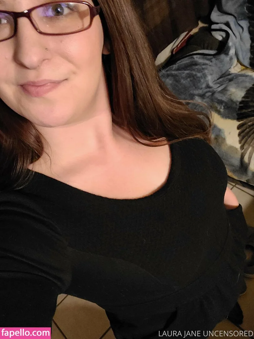 laurajaneuncensored Onlyfans Photo Gallery 