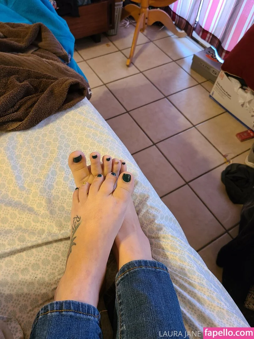 laurajaneuncensored Onlyfans Photo Gallery 