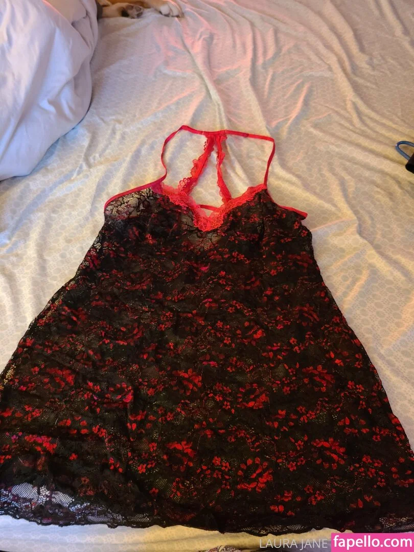 laurajaneuncensored Onlyfans Photo Gallery 