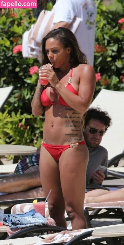 Sydney Leroux Onlyfans Photo Gallery 