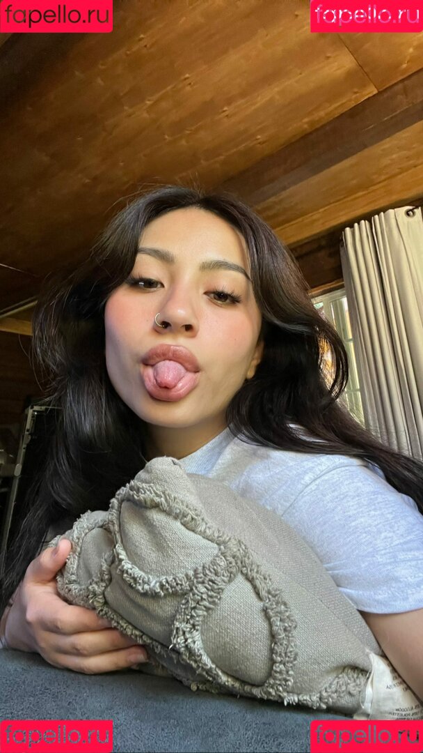 kimmyroxana Onlyfans Photo Gallery 