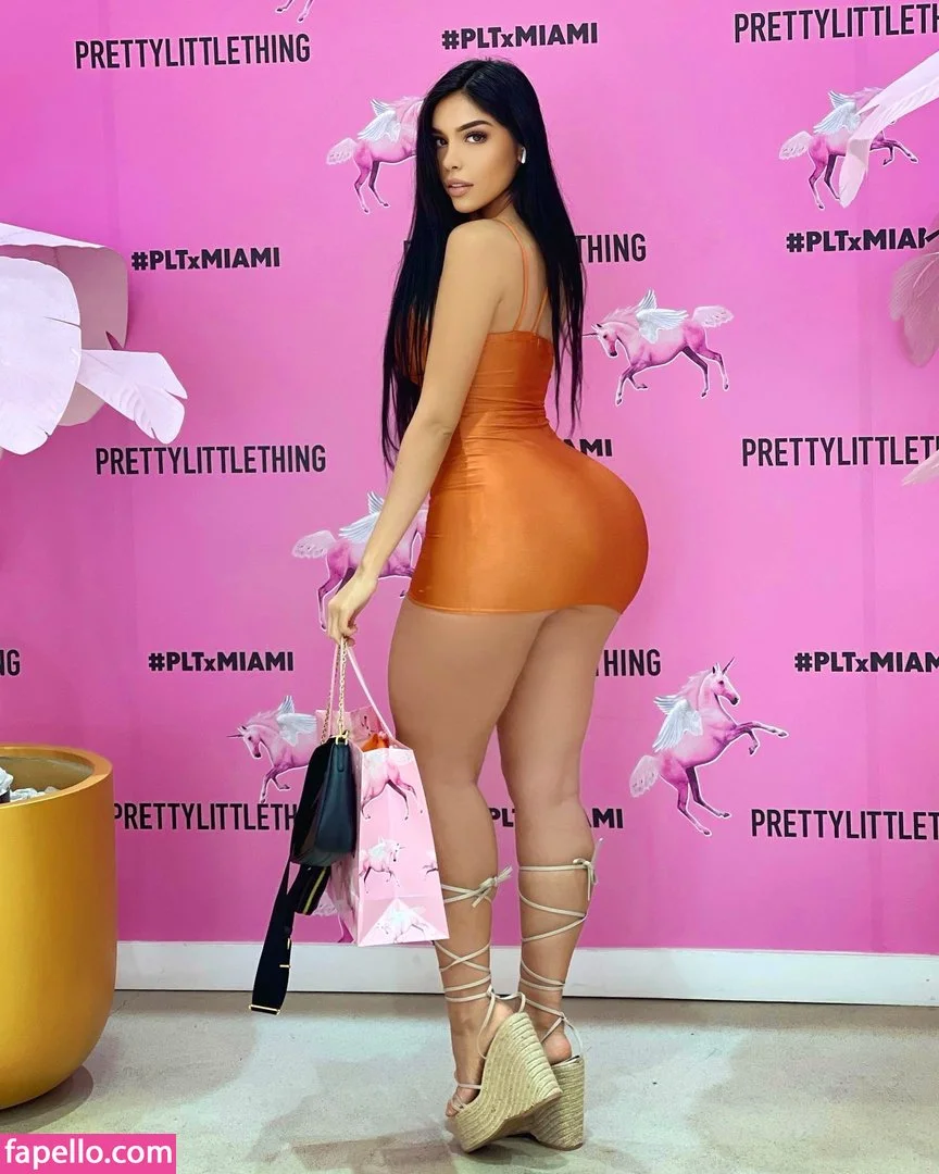 Big Booty Queen Onlyfans Photo Gallery 