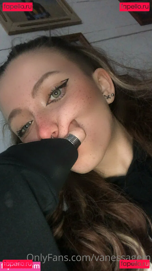 vanessagem Onlyfans Photo Gallery 