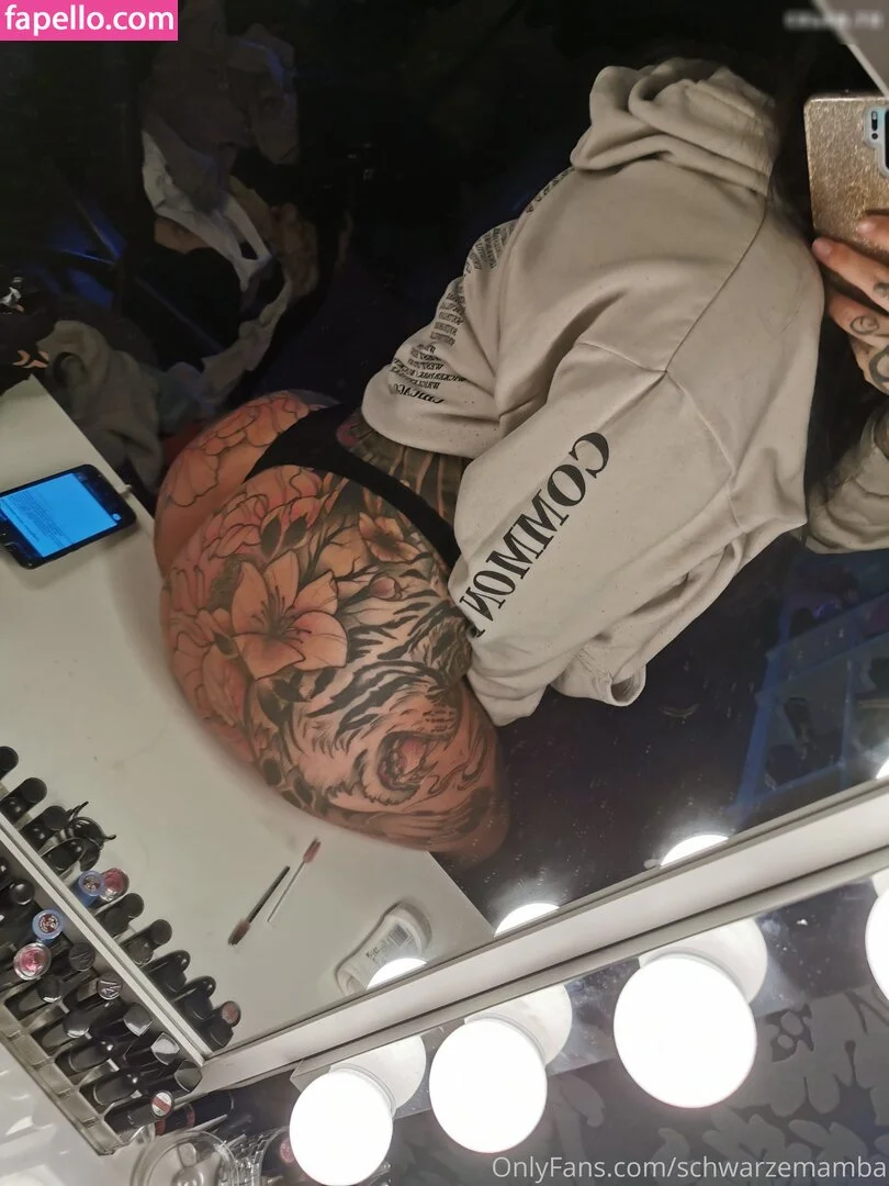 schwarzemamba89 Onlyfans Photo Gallery 