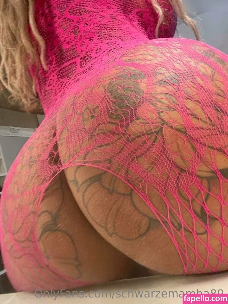 schwarzemamba89 Onlyfans Photo Gallery 