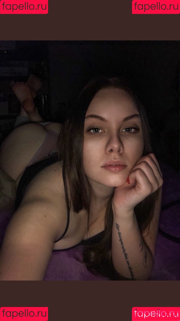 Bozsoki Barbi Onlyfans Photo Gallery 