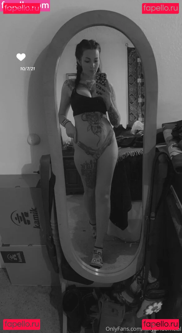 Nixyland Onlyfans Photo Gallery 