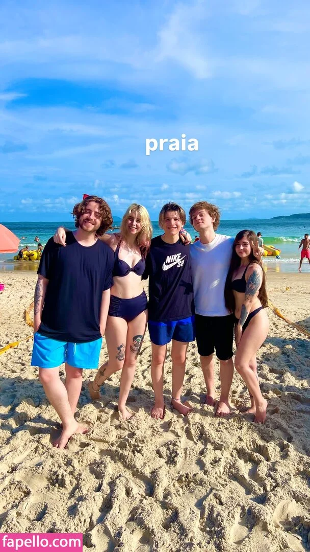 Gabi Cattuzzo Onlyfans Photo Gallery 