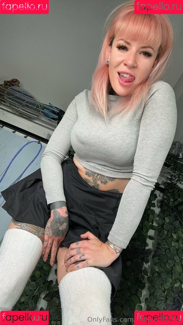 Katsandcrows Onlyfans Photo Gallery 