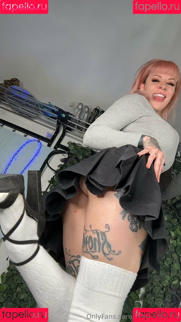 Katsandcrows Onlyfans Photo Gallery 