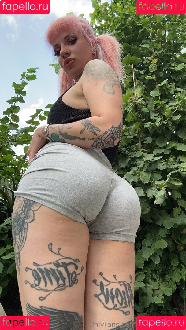 Katsandcrows Onlyfans Photo Gallery 