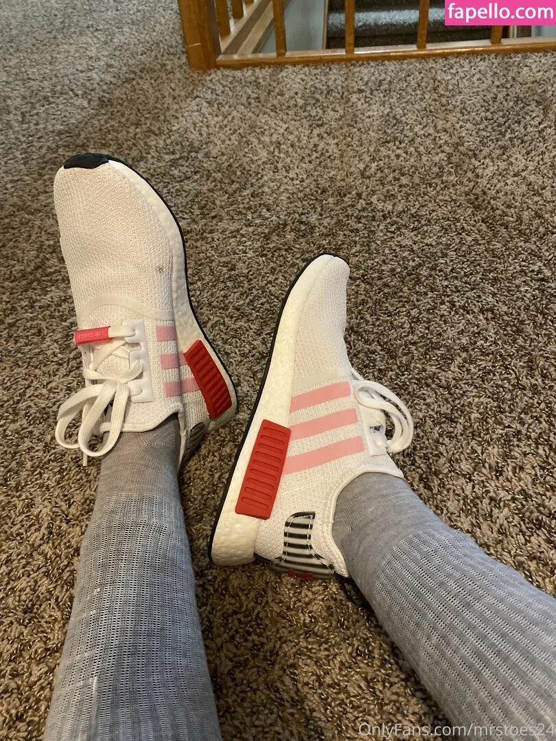 mrstoes24 Onlyfans Photo Gallery 