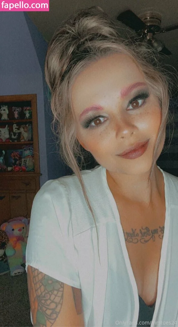 mrstoes24 Onlyfans Photo Gallery 