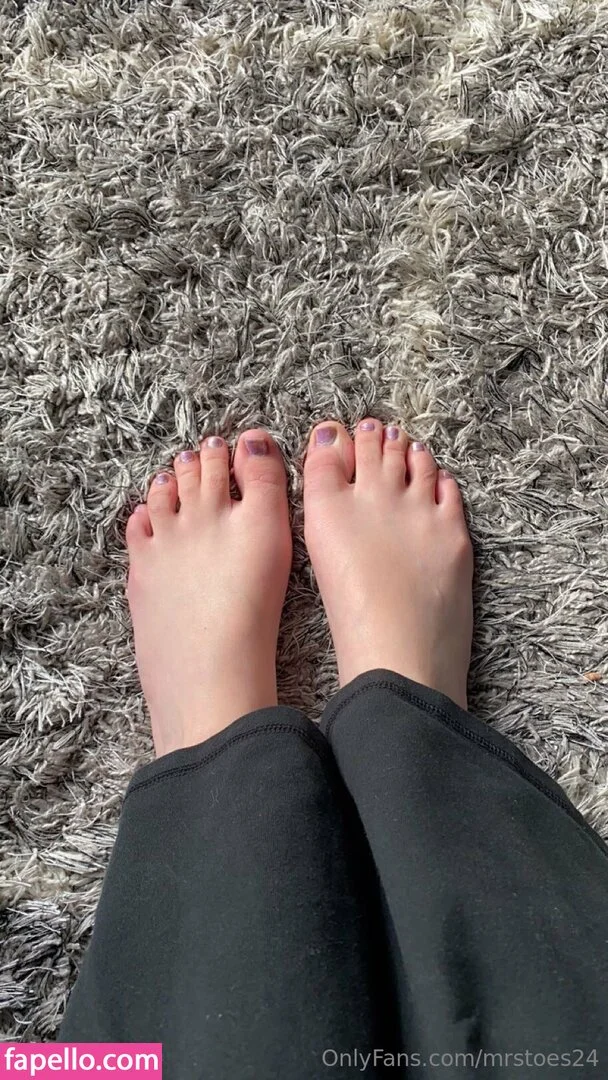 mrstoes24 Onlyfans Photo Gallery 