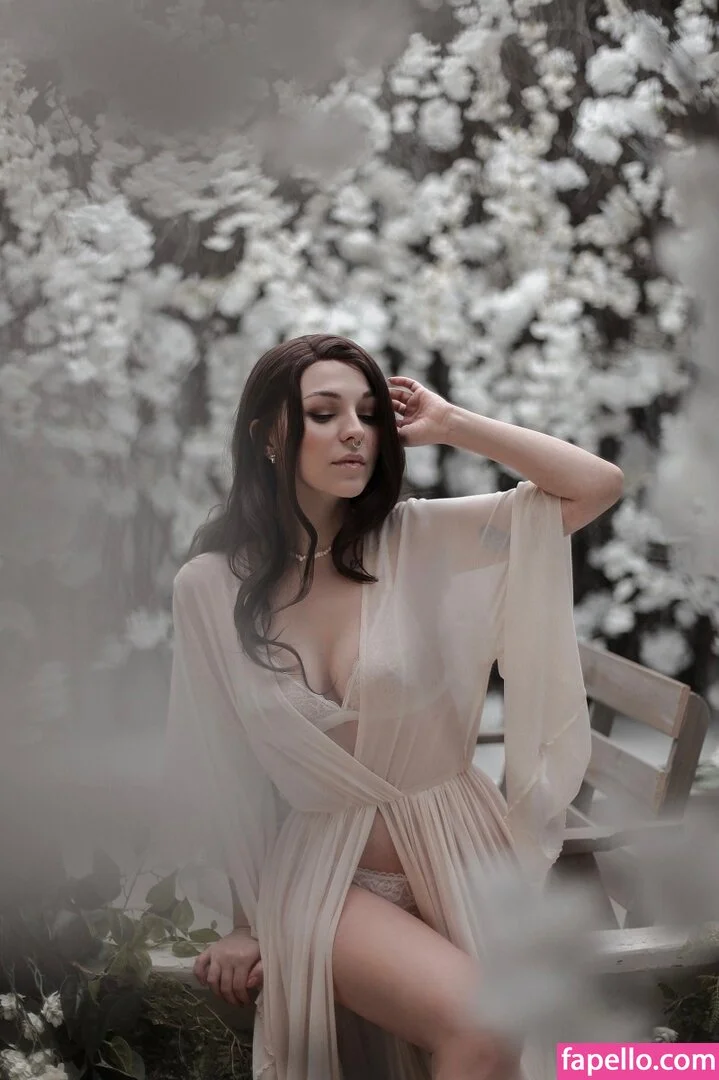 Dear Iris Onlyfans Photo Gallery 