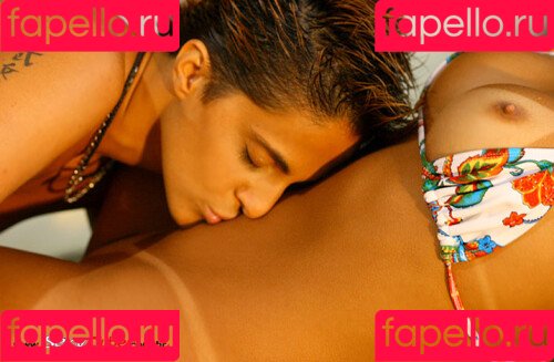 Julia Paes Onlyfans Photo Gallery 