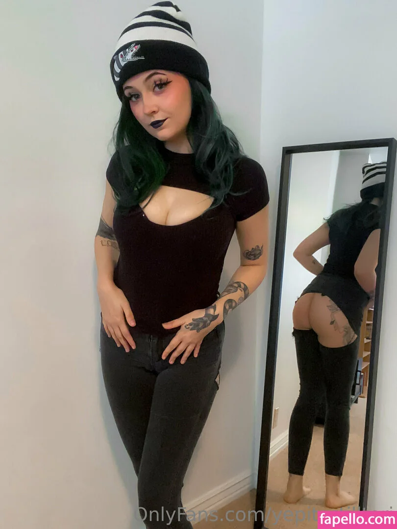 yepitsstilltori Onlyfans Photo Gallery 