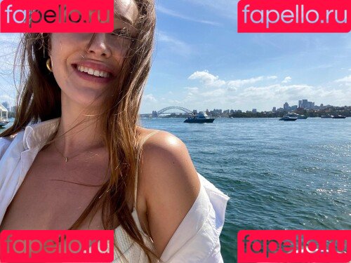 Alycia Debnam Carey Onlyfans Photo Gallery 