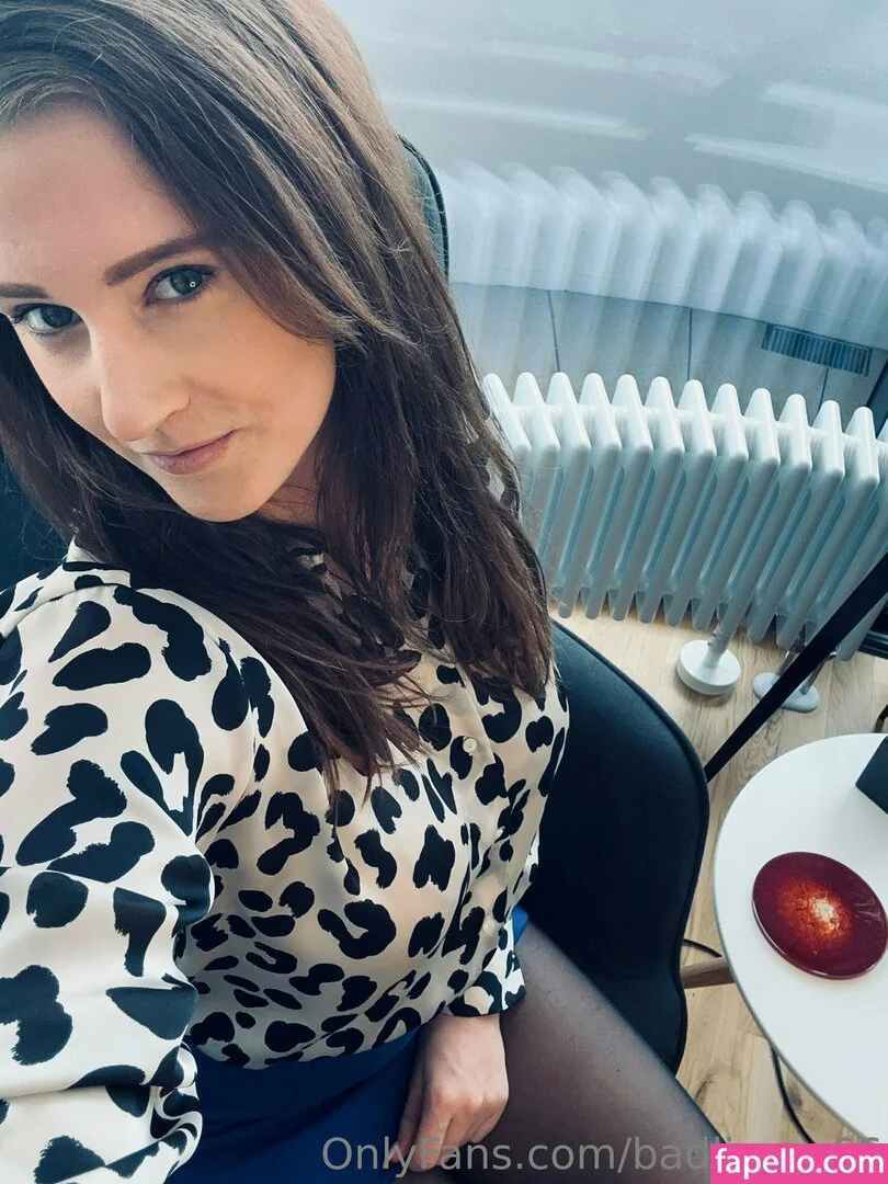 badlizzyy66 Onlyfans Photo Gallery 