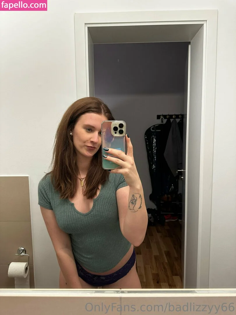 badlizzyy66 Onlyfans Photo Gallery 