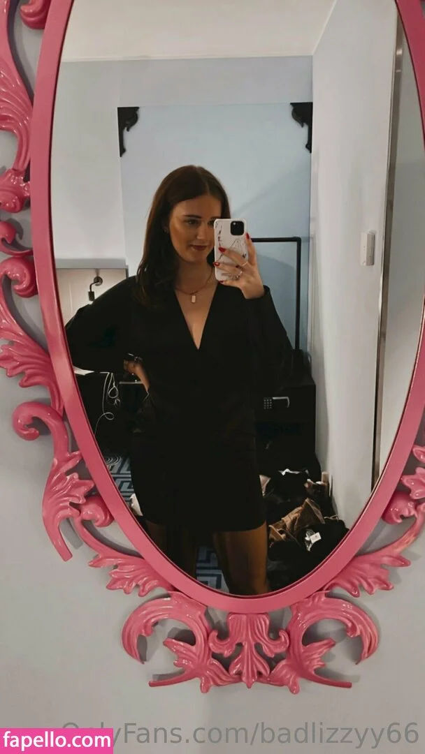 badlizzyy66 Onlyfans Photo Gallery 