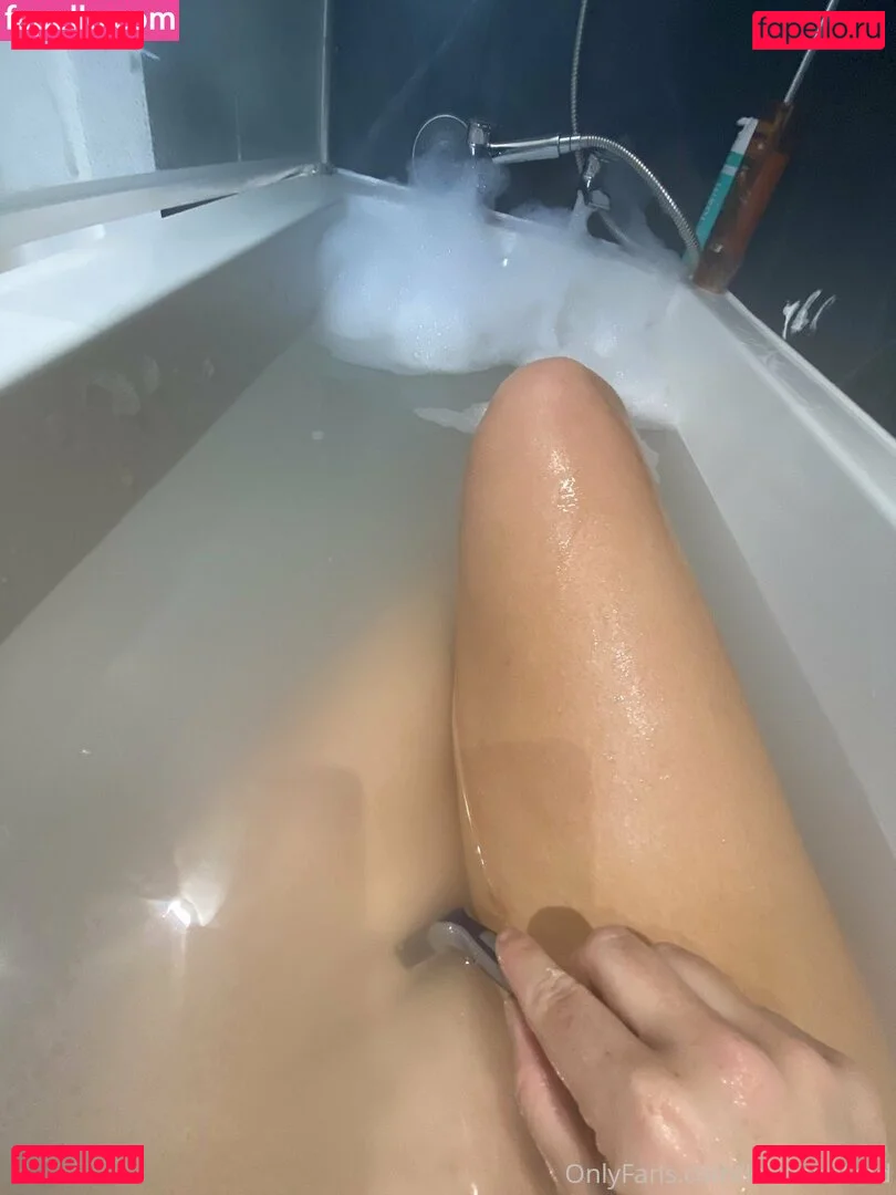 Robyn Allan Onlyfans Photo Gallery 