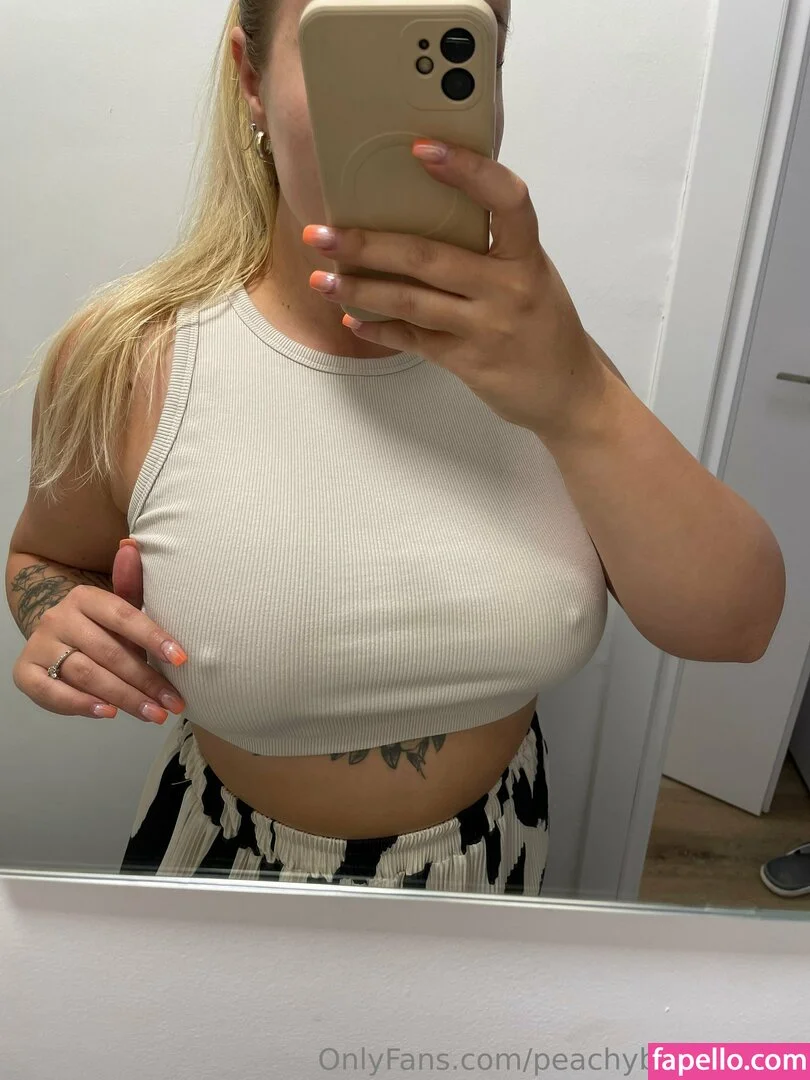 peachybooty_sofia Onlyfans Photo Gallery 