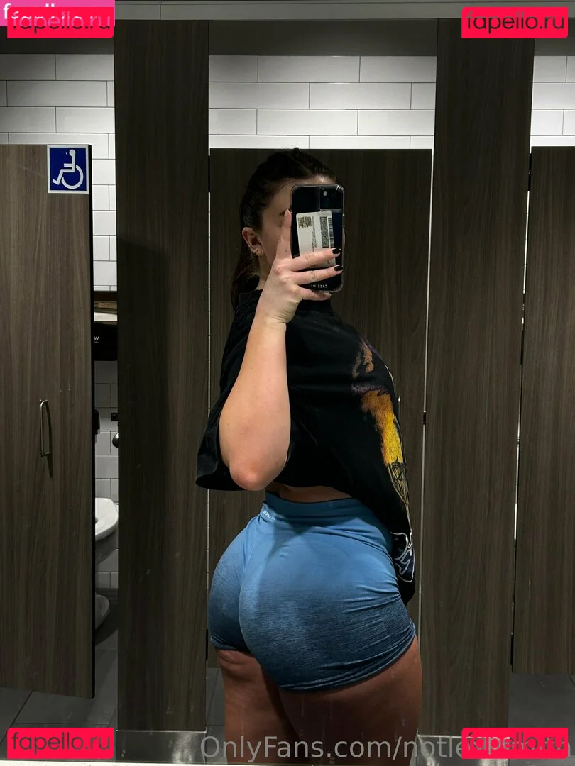 notlexismith Onlyfans Photo Gallery 